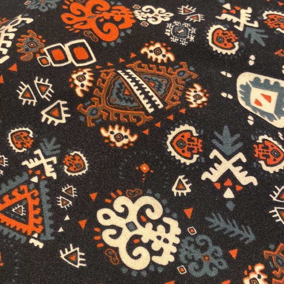 Lularoe Carly - Picture 3 of 4